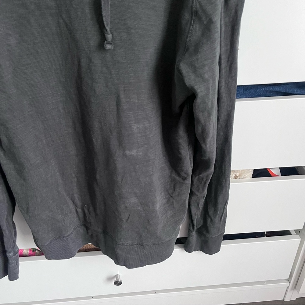 Faherty hoodie 🌳 - Picture 3 of 6